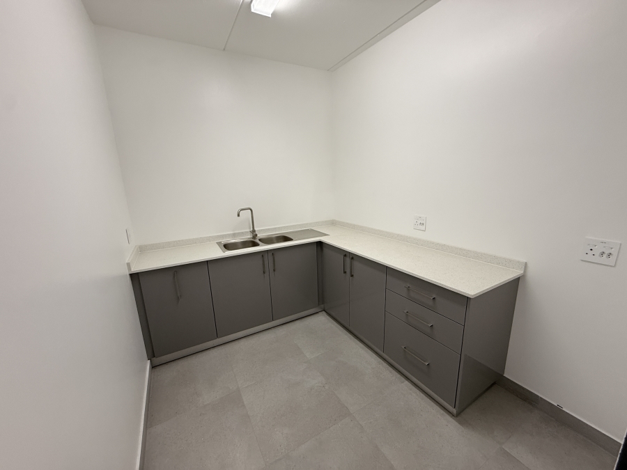 To Let Commercial Property for Rent in Rivergate Western Cape